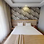 King Ataturk Airport اسطنبول