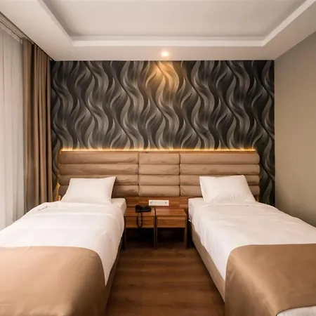 King Ataturk Airport Otel 4*