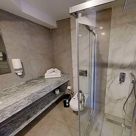 מלון King Ataturk Airport 4*