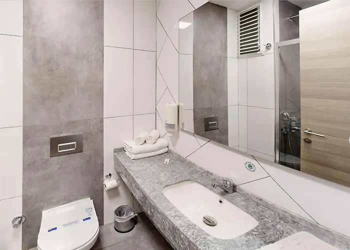 King Ataturk Airport Отель